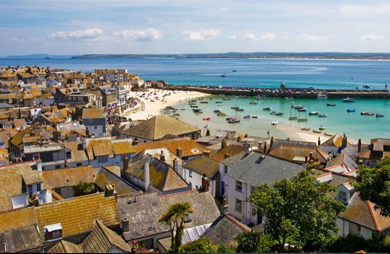 St Ives Harbouir beach